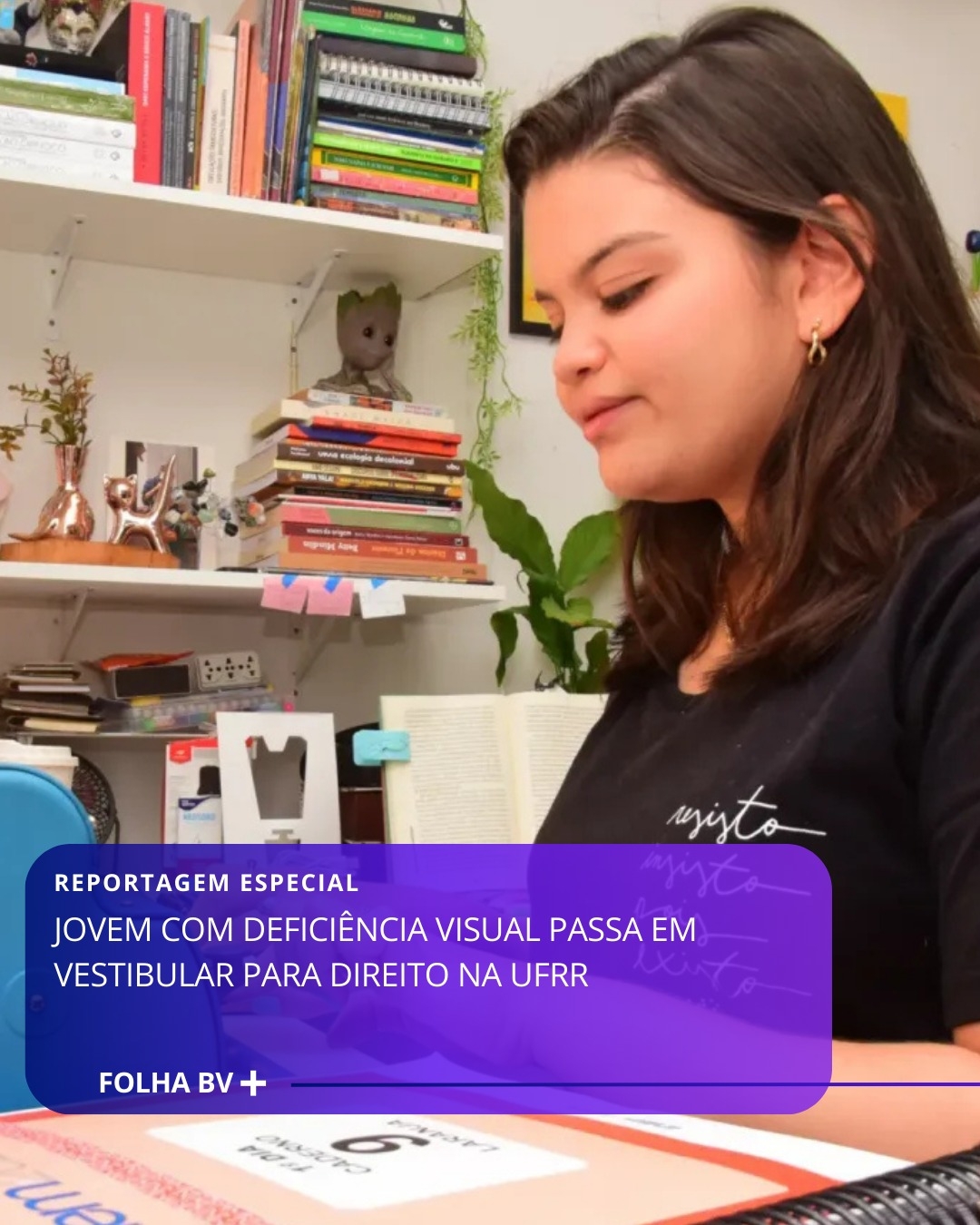 https://www.folhabv.com.br/cotidiano/jovem-com-deficiencia-visual-passa-em-vestibular-para-direito-na-ufrr/